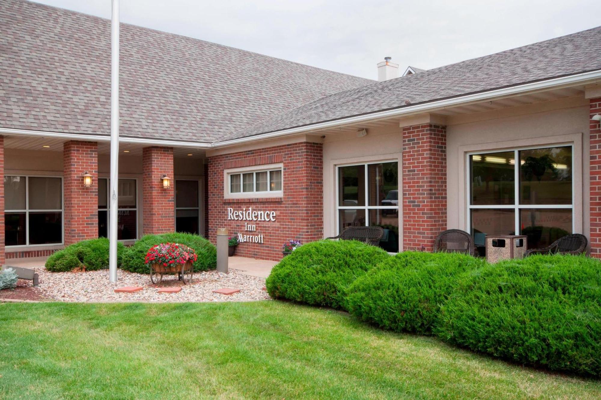 Residence Inn By Marriott Davenport Exterior photo